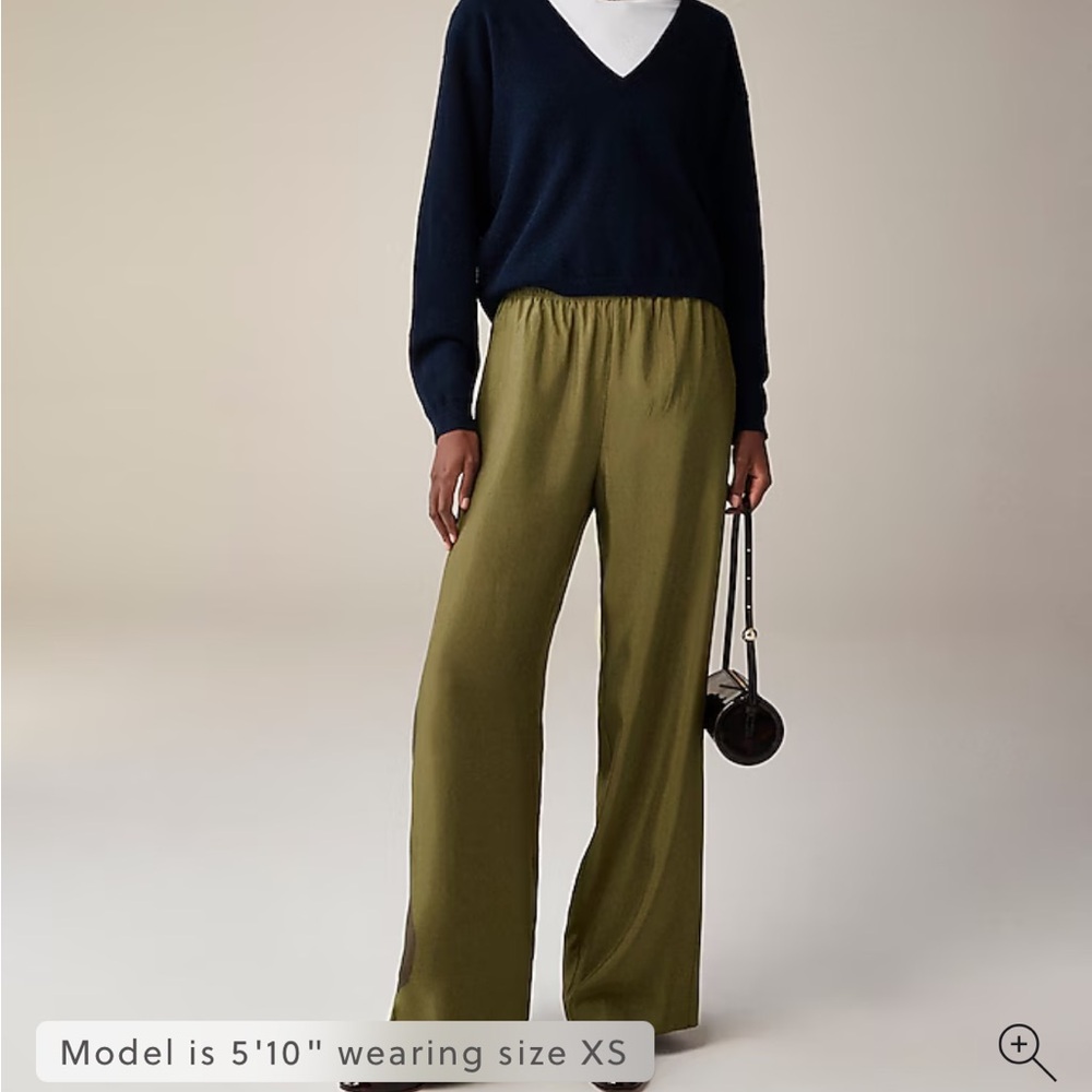 NWT! J. Crew Stratus Green Olive pant in textured satin Sz M